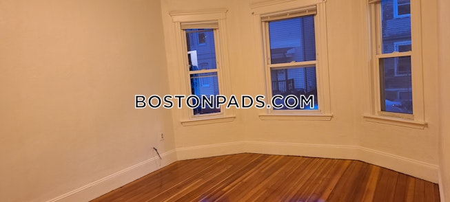 Boston - $2,800 /mo