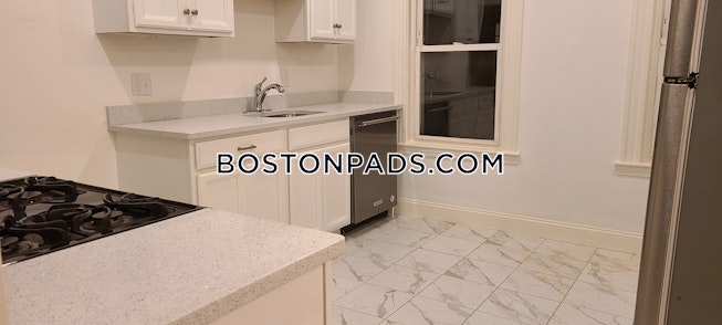 Boston - $2,800 /mo