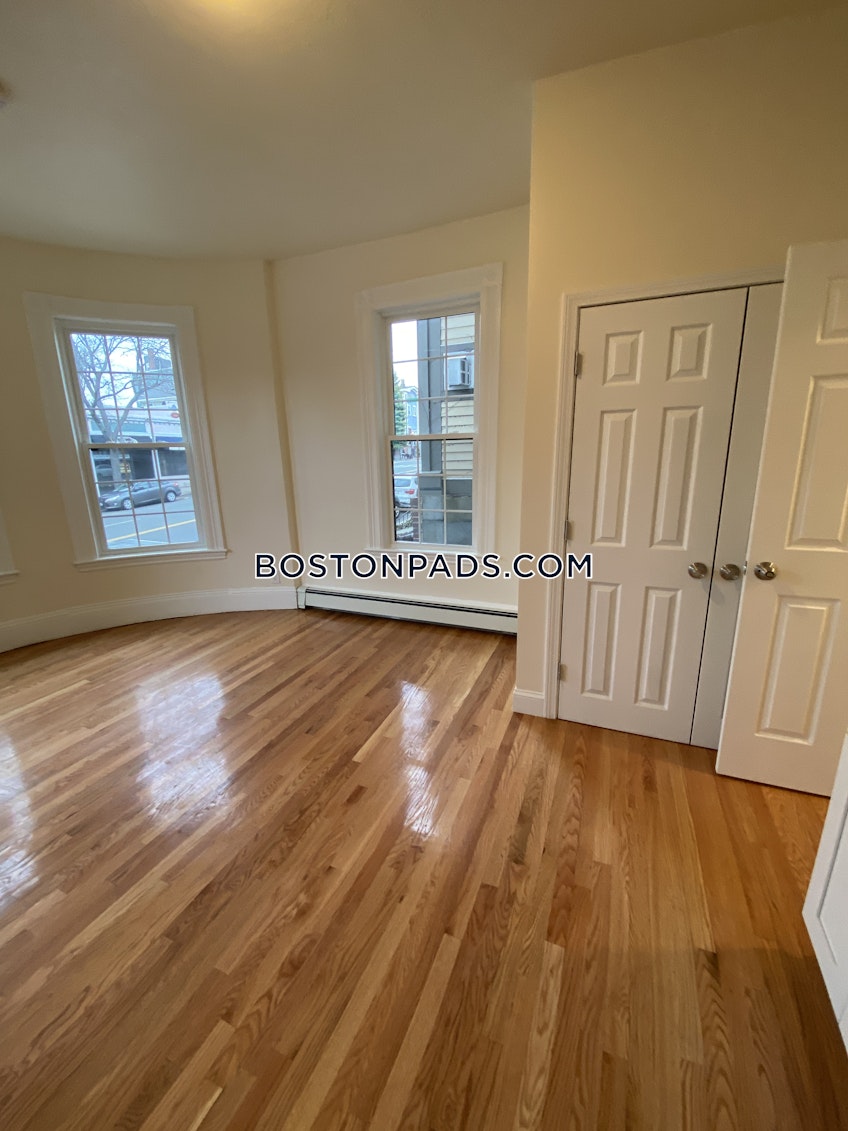 Boston - $2,300 /month