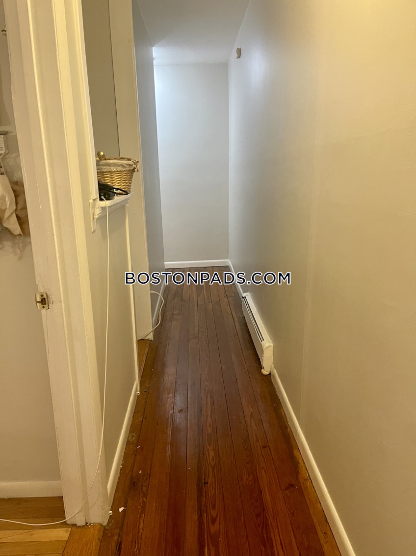 Boston - $4,600 /month