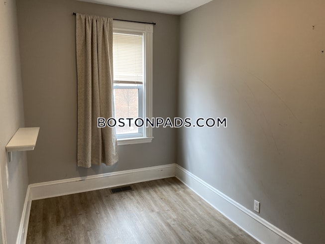 Boston - $5,410 /mo