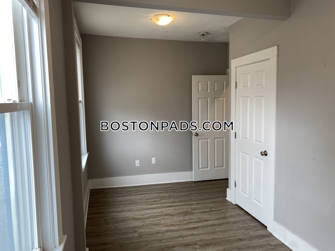 Boston - $5,460 /mo