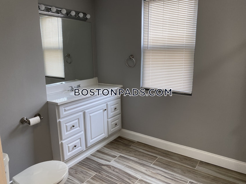 Boston - $3,600 /month