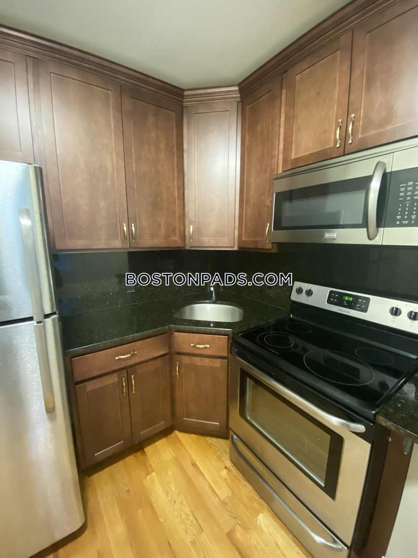 Boston - $2,995 /month