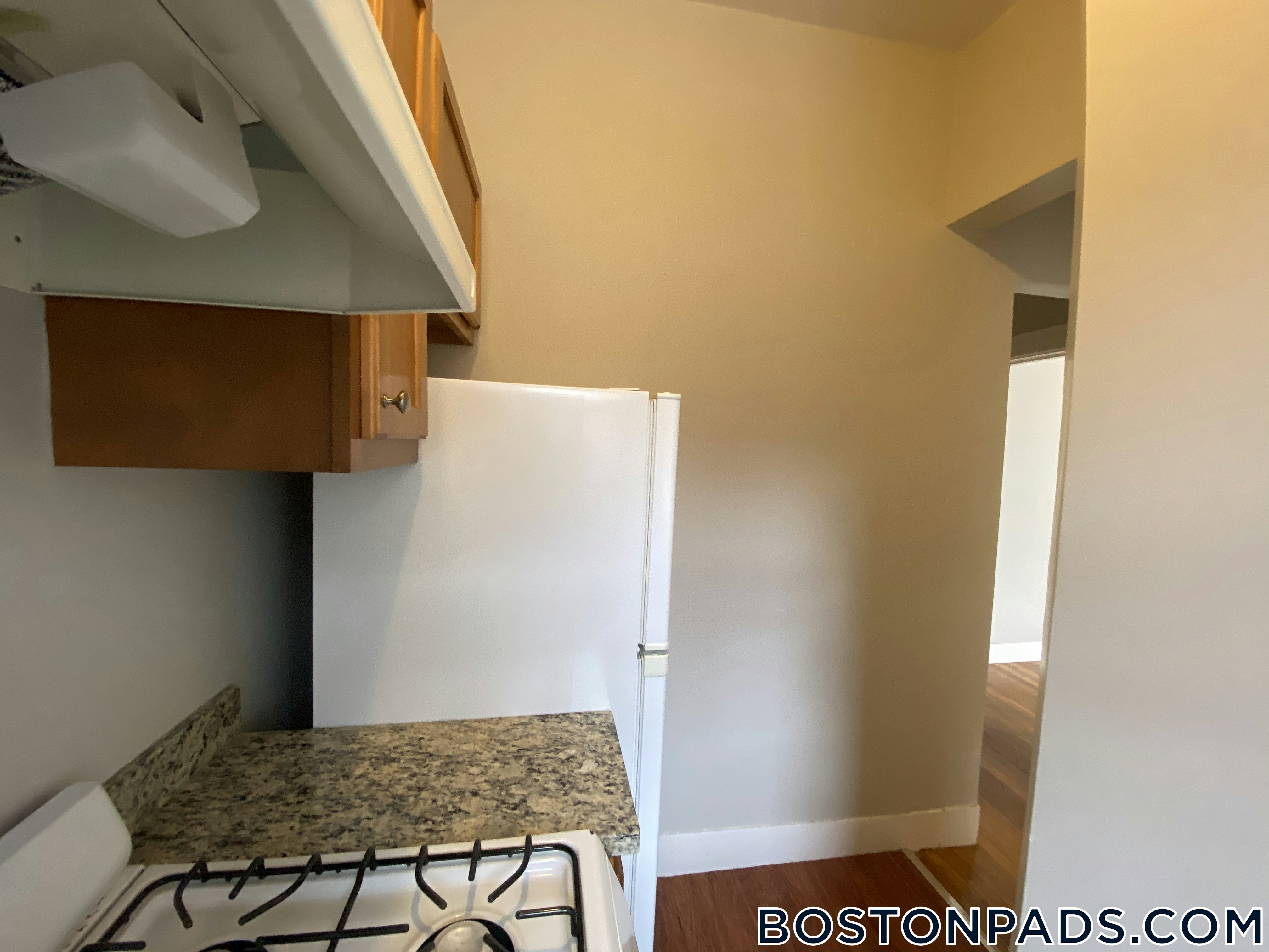 Cambridge - $2,800