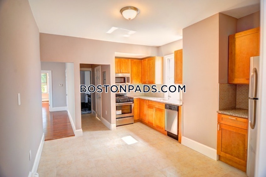 Boston - $3,200 /month