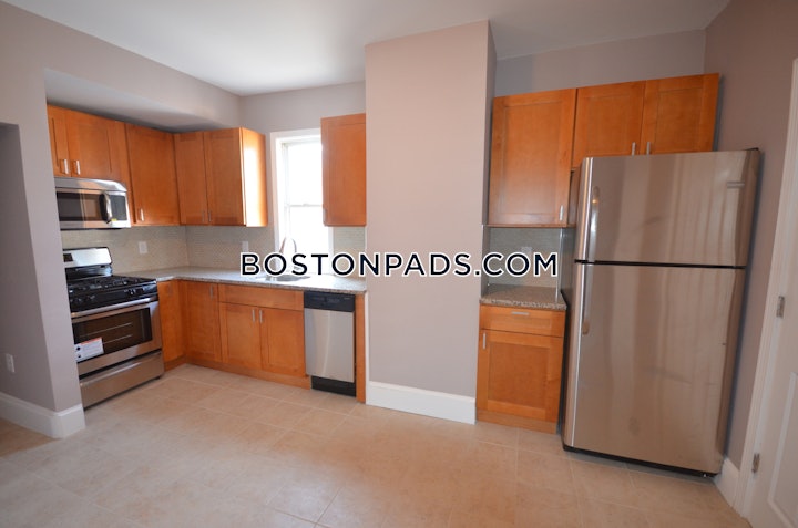 east-boston-apartment-for-rent-3-bedrooms-1-bath-boston-3200-4622070 