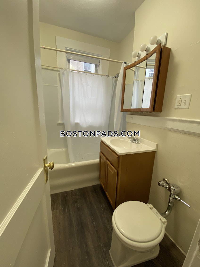 Boston - $2,950 /month