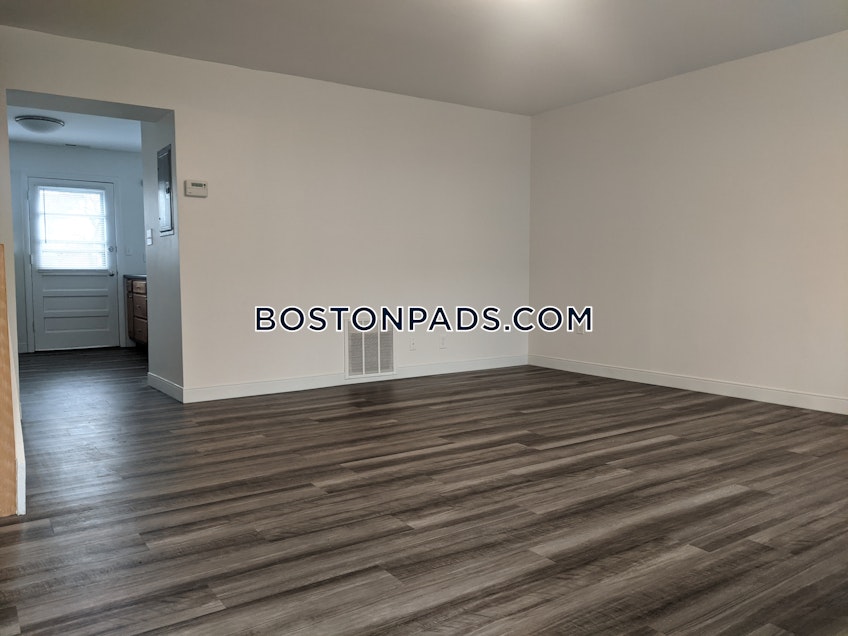 Boston - $3,838 /month