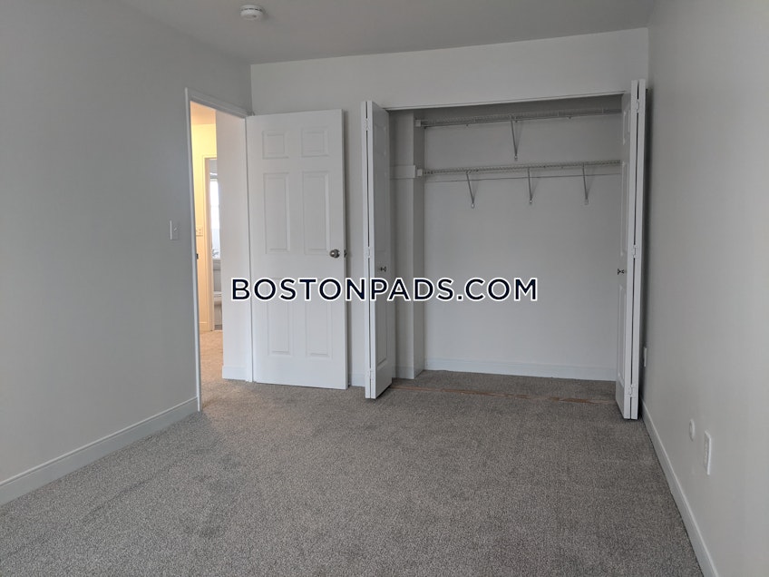 Boston - $3,858 /month