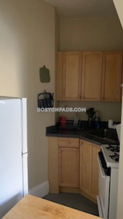 Boston, $2,450/mo