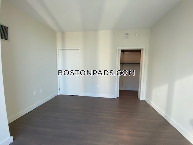 Boston - $7,840 /mo