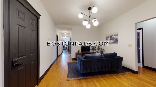 Boston - $3,800 /mo