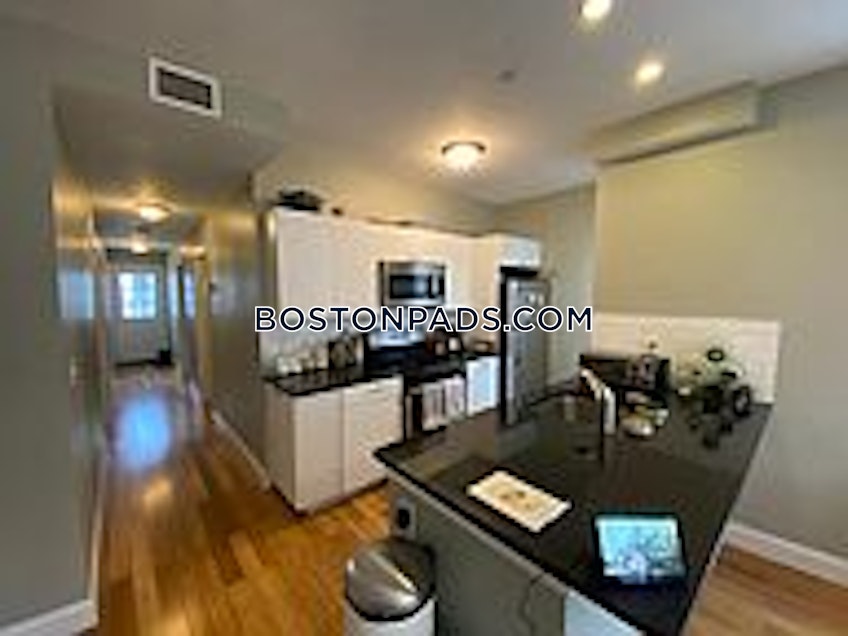 Boston - $3,400 /month