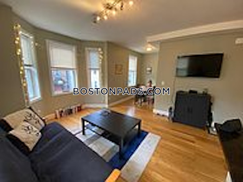 Boston - $3,400 /month