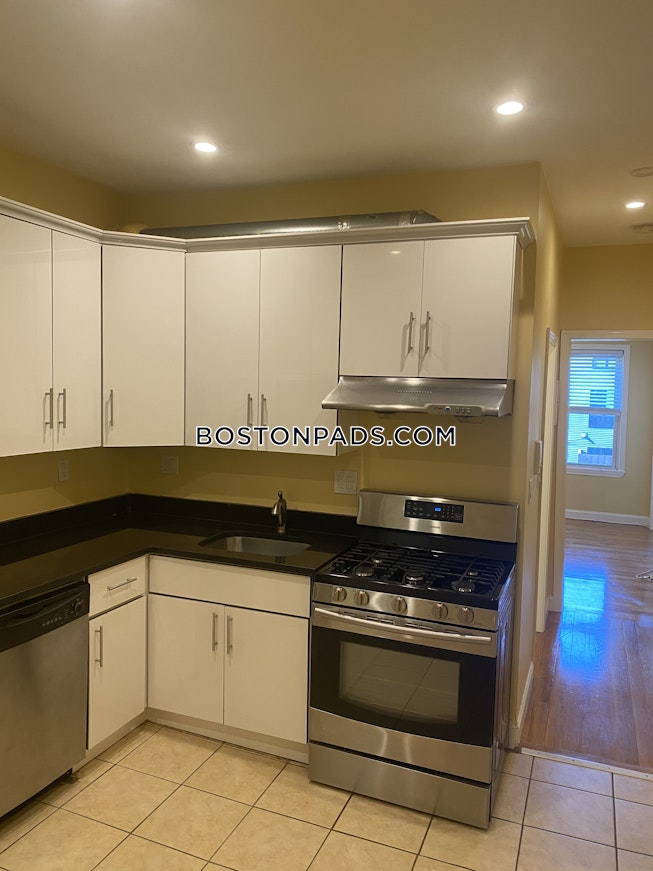 Boston - $1,800 /mo