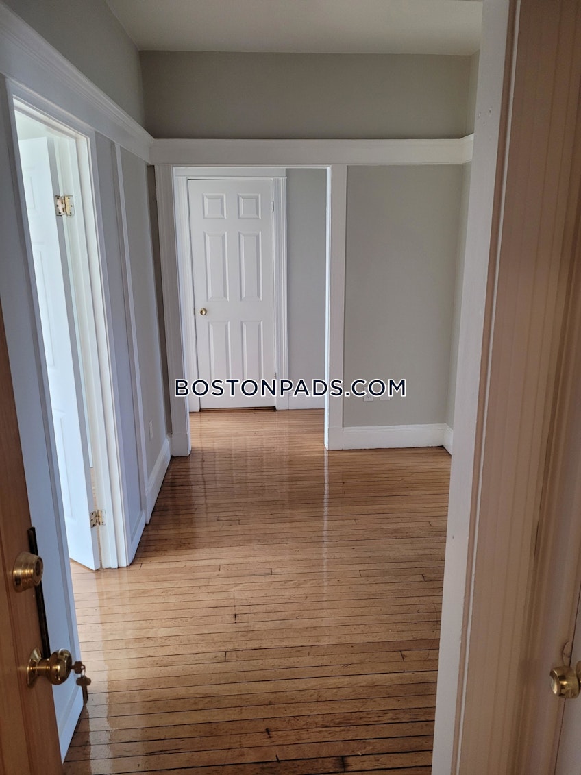 Boston - $3,975 /month