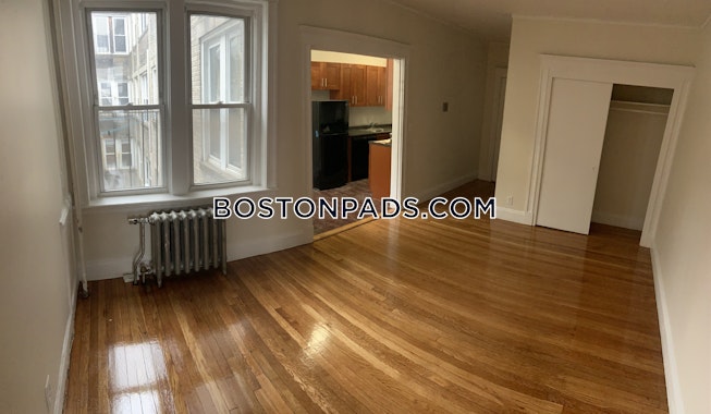 Boston - $2,995 /mo