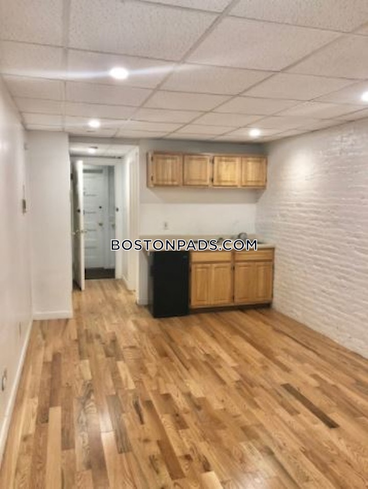 back-bay-apartment-for-rent-studio-1-bath-boston-2045-4621775 