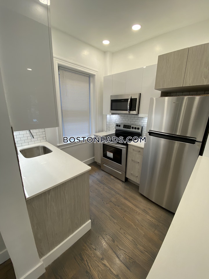 fenwaykenmore-apartment-for-rent-studio-1-bath-boston-2450-4553573 