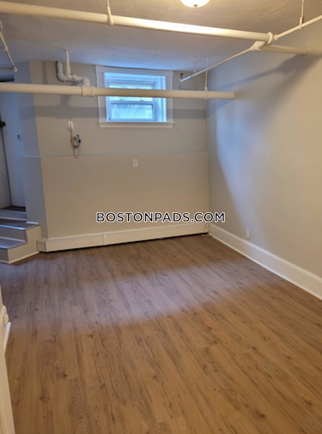 Boston - $2,200 /mo