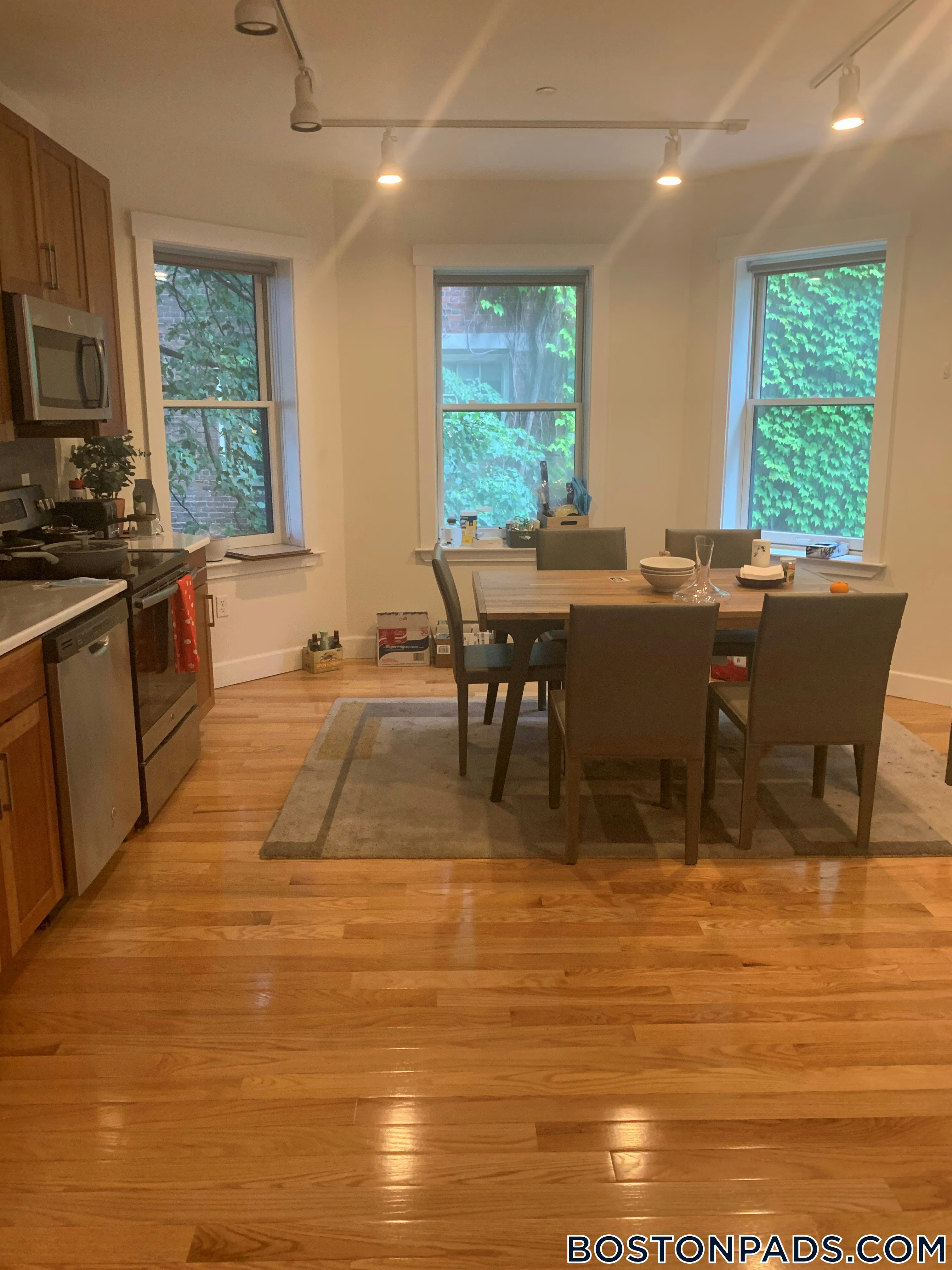 Cambridge - $9,600