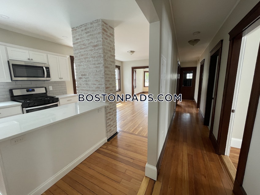 Boston - $3,300 /month