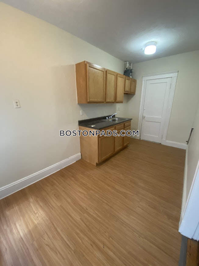 Boston - $1,875 /mo