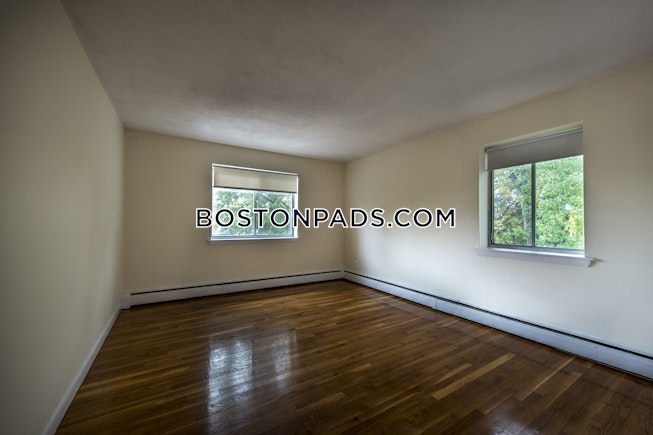 Boston - $2,050 /mo