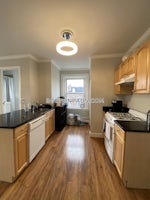 Boston - $4,005 /month