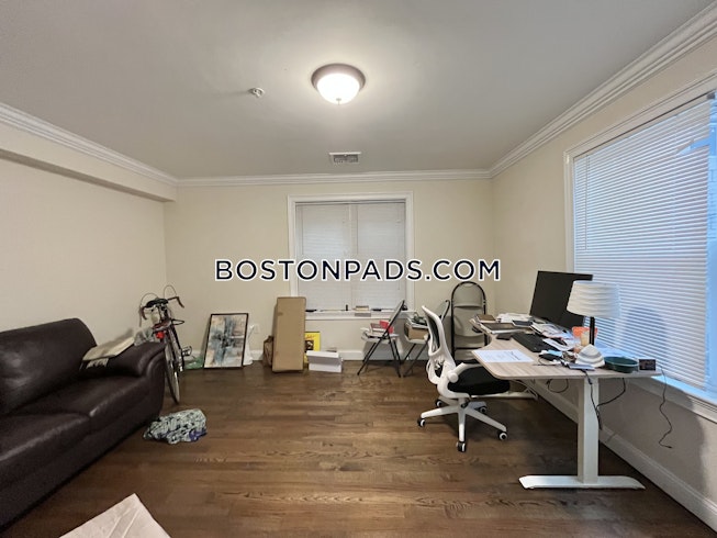 Boston - $3,795 /mo