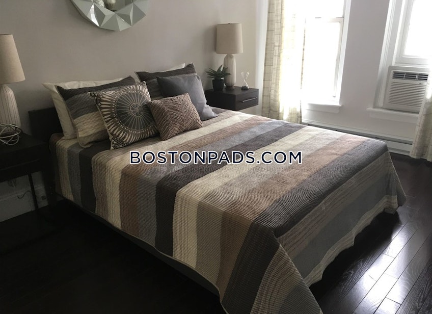 Boston - $4,600 /month