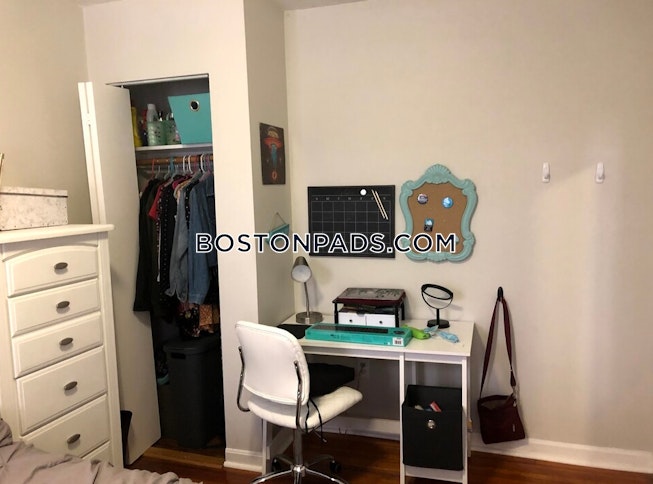 Boston - $4,755 /mo