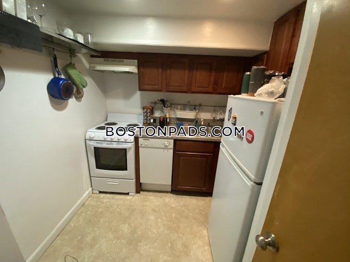 back-bay-apartment-for-rent-1-bedroom-1-bath-boston-2600-4593882 