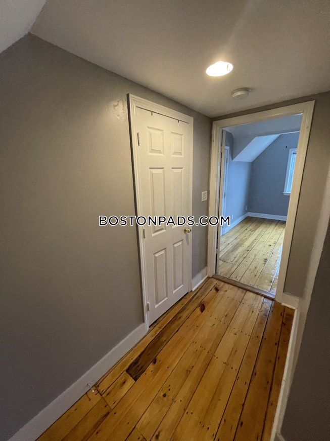 Boston - $3,600 /mo