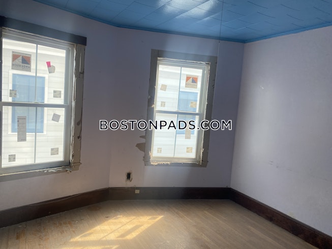 Boston - $3,500 /mo