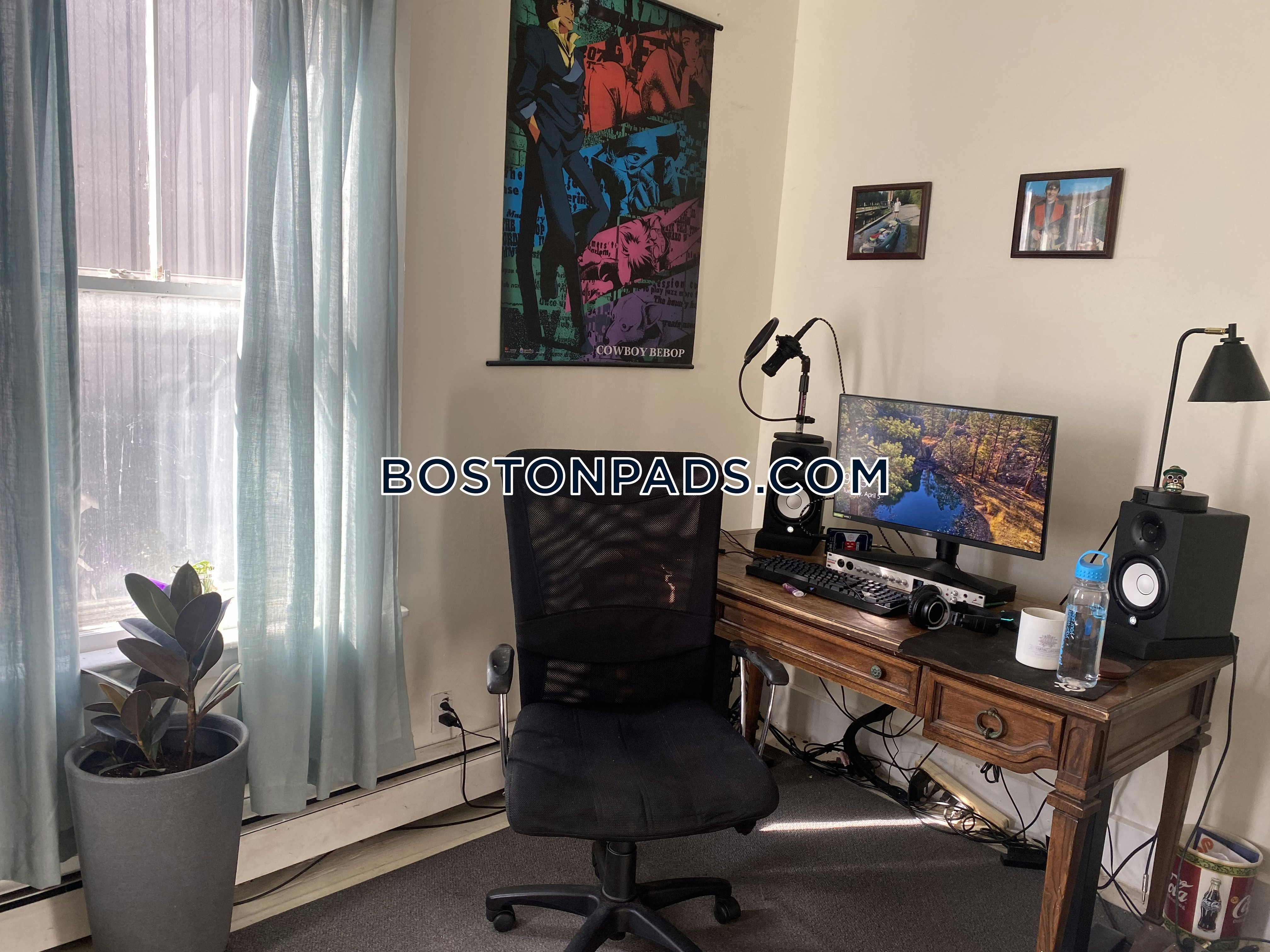 Cambridge - $2,800