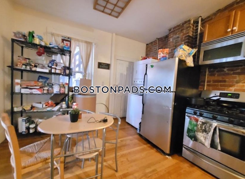 Boston - $3,990 /month