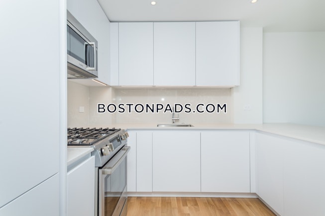 Boston - $2,950 /mo