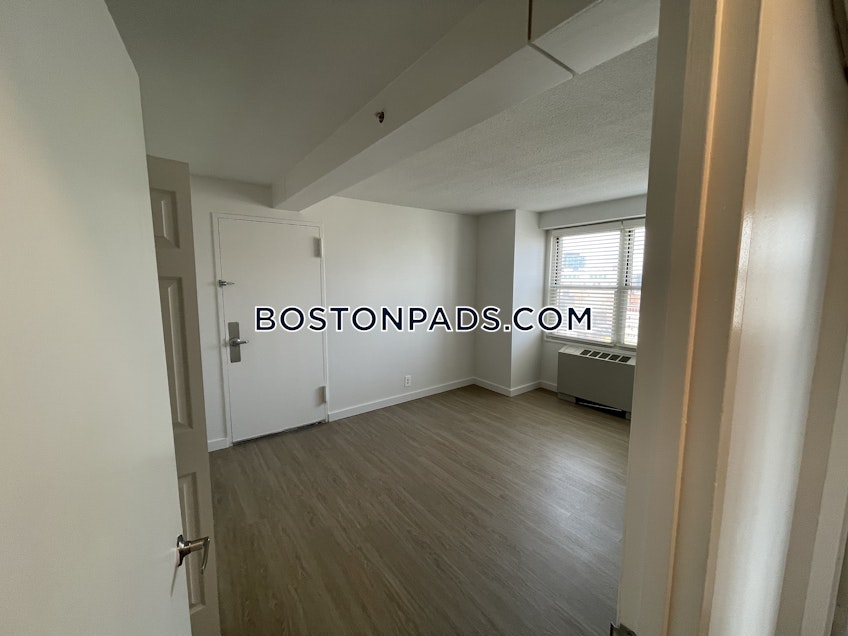 Boston - $4,404 /month