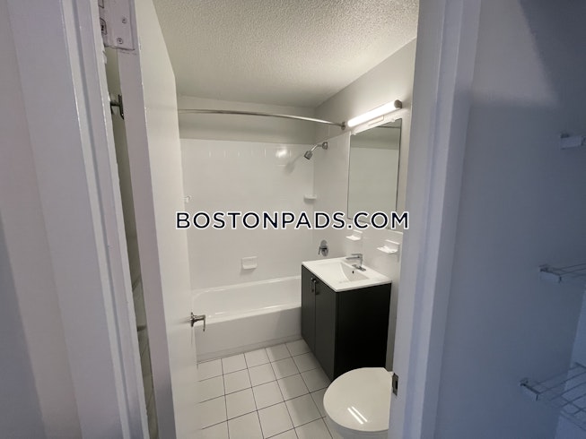 Boston - $5,205 /mo