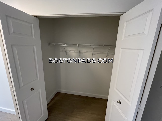 Boston - $2,597 /mo