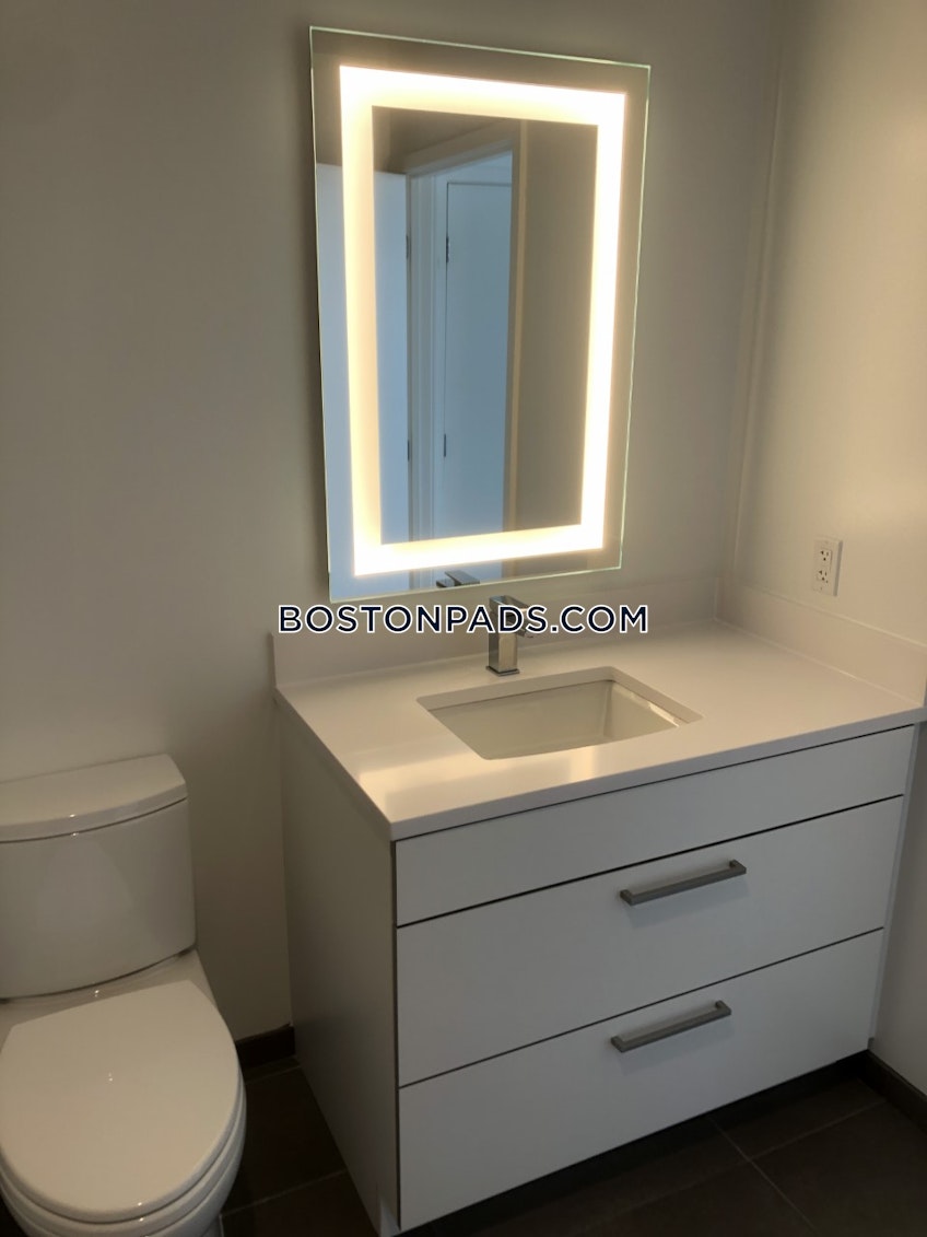 Boston - $4,370 /month