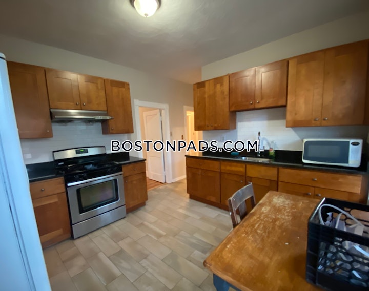 lower-allston-apartment-for-rent-3-bedrooms-2-baths-boston-3500-4335917 