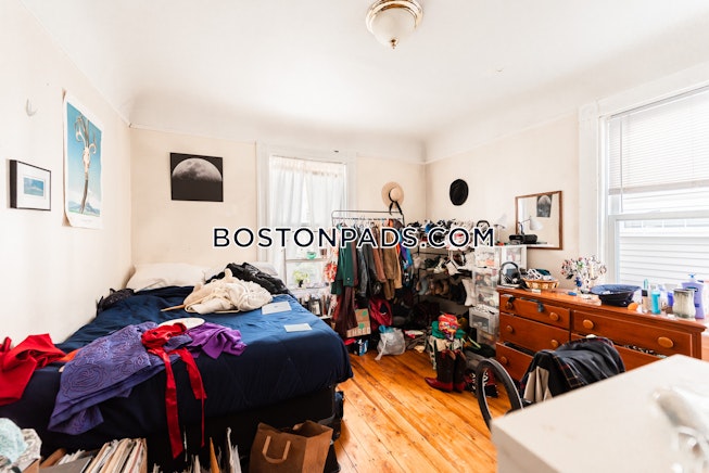 Boston - $3,800 /mo