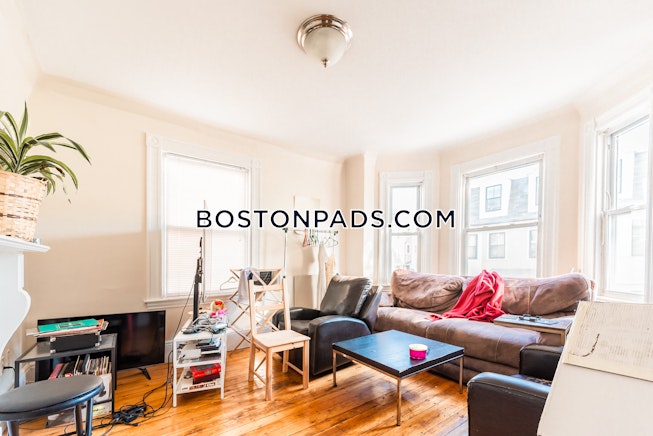 Boston - $3,800 /mo