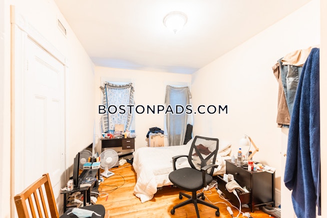 Boston - $3,800 /mo