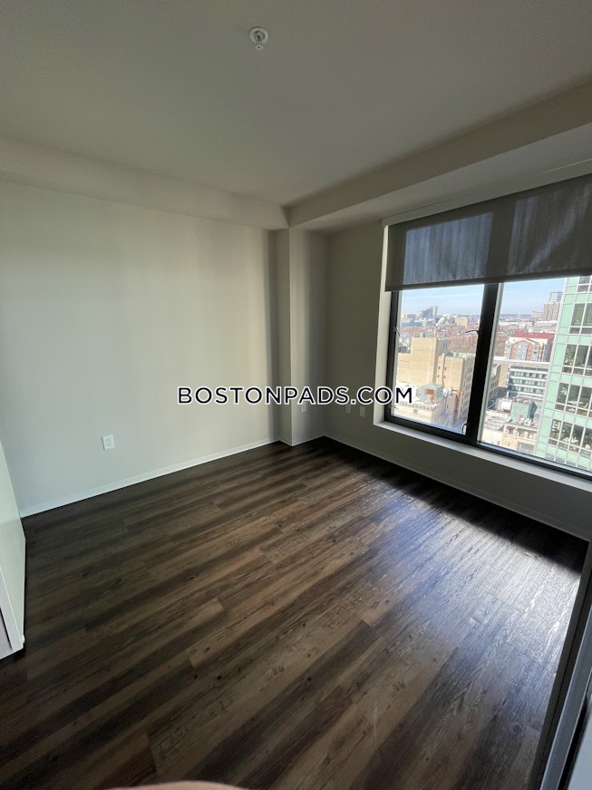 Boston - $3,215 /mo