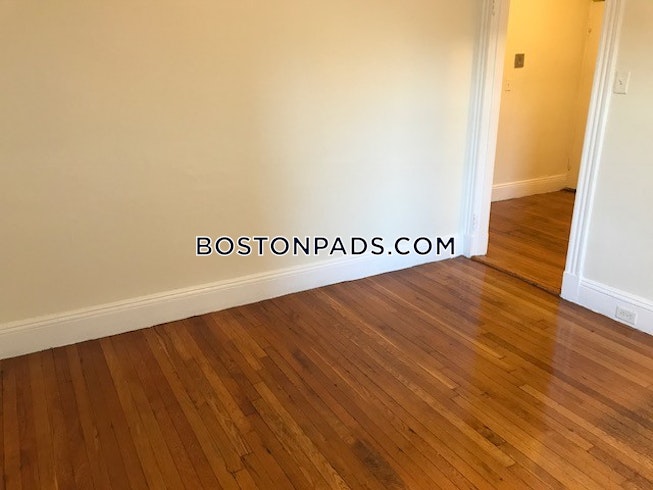 Boston - $2,395 /mo