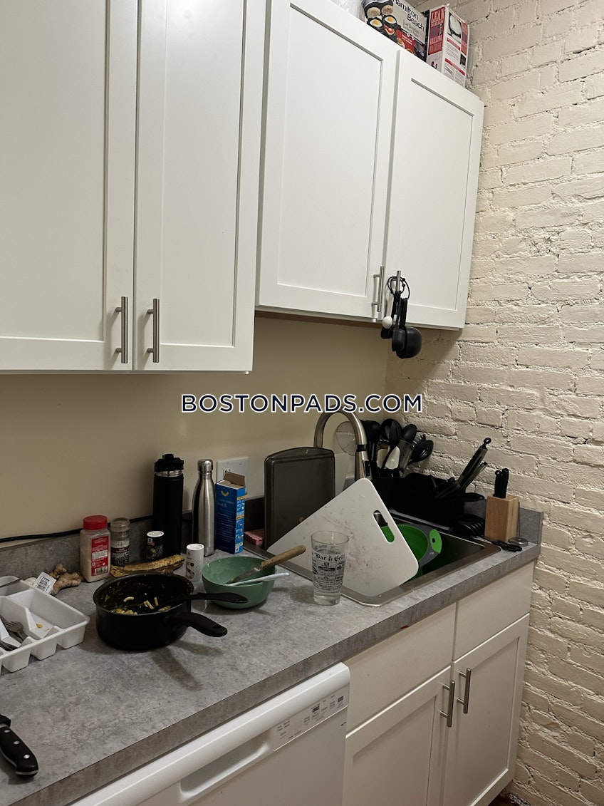 Boston - $2,995 /month